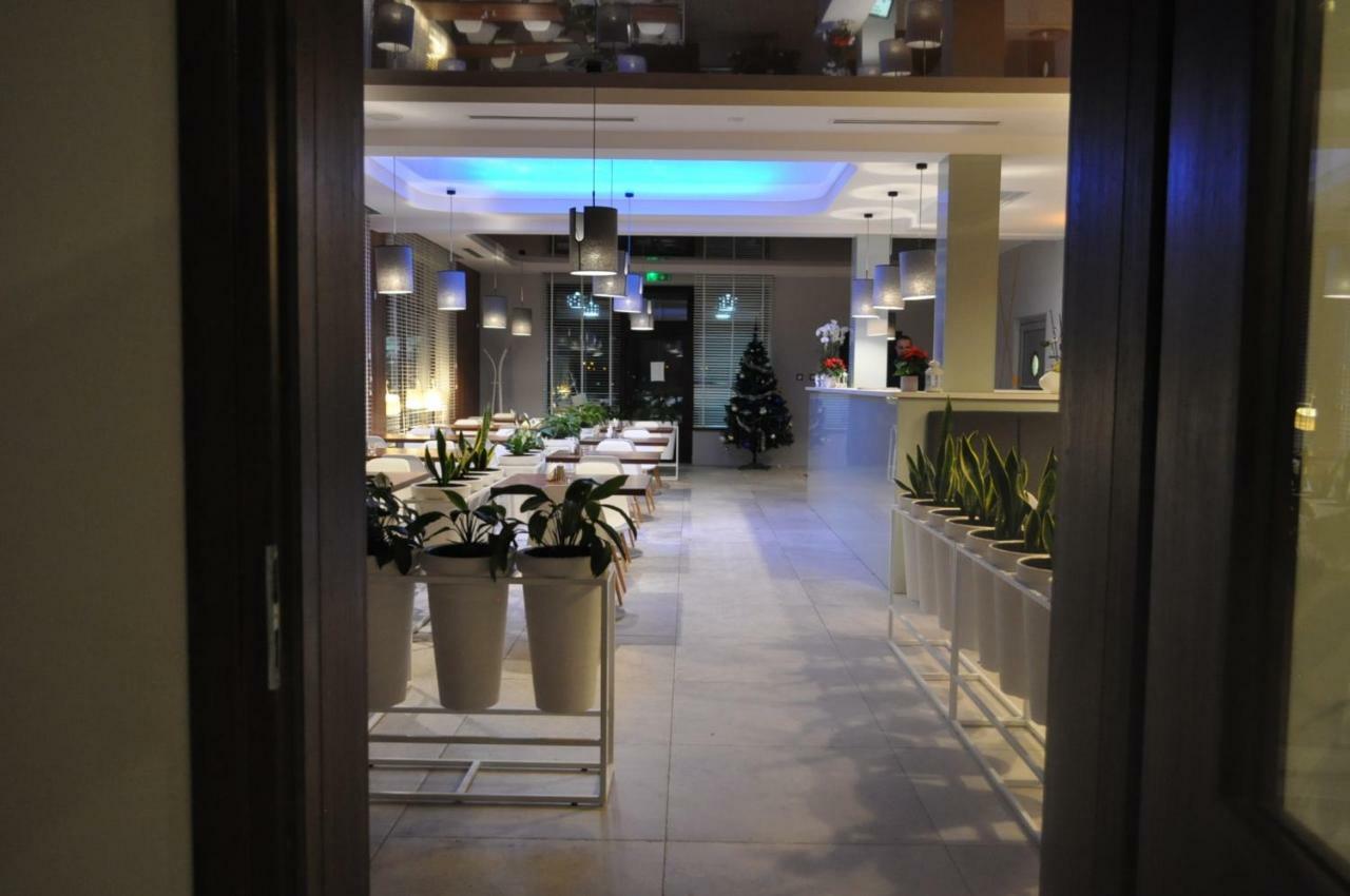 Hotel Pauza Radzyn Podlaski Exterior foto